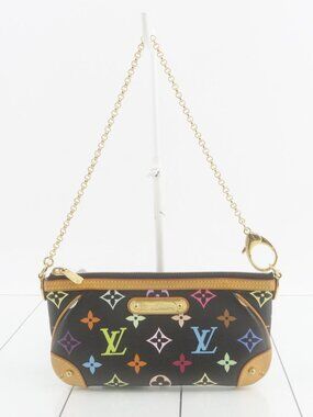 LV Pochette